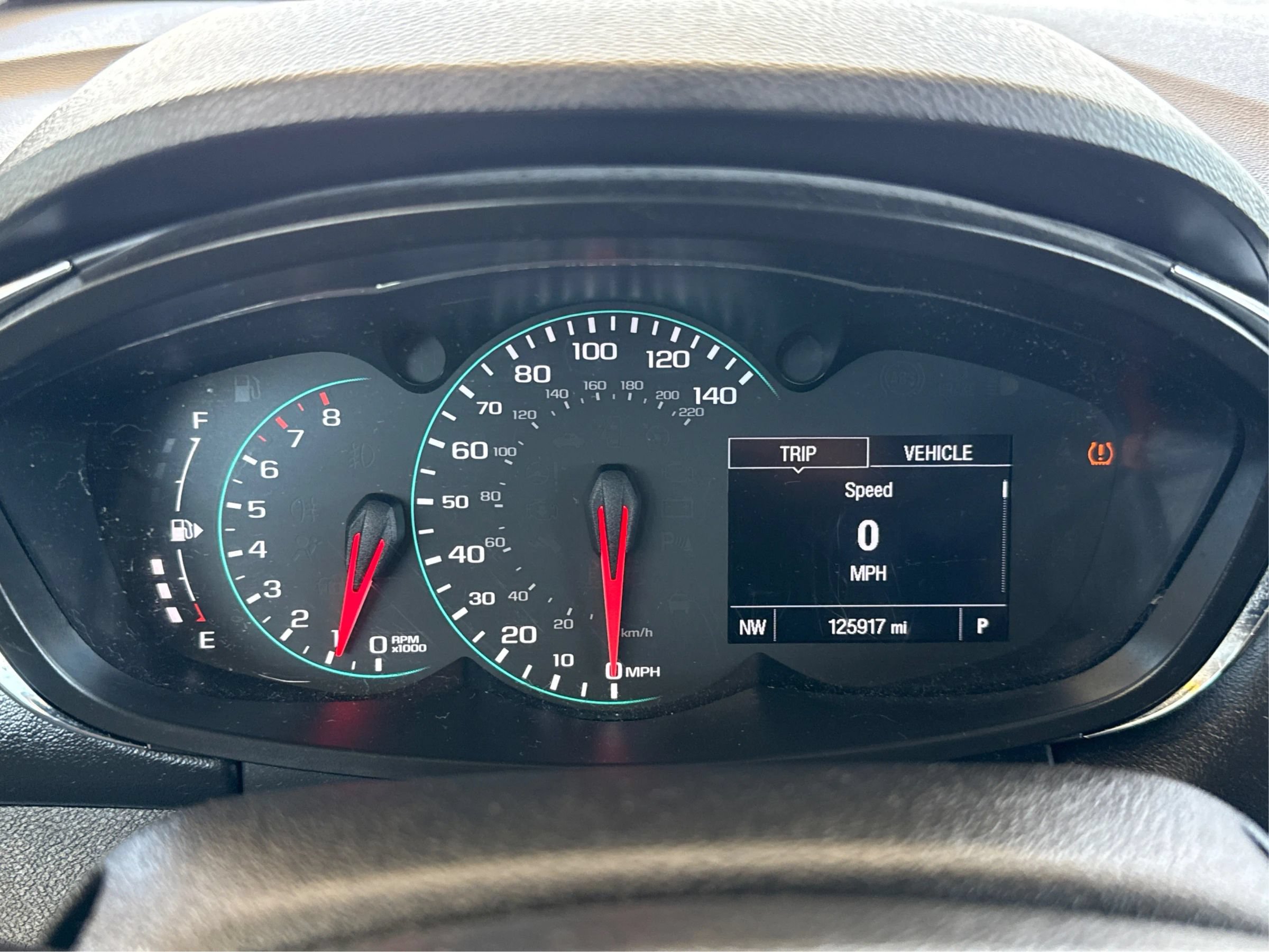 Used 2018 Chevrolet Trax LT w/ Sun & Sound Package AWD/4WD image 16