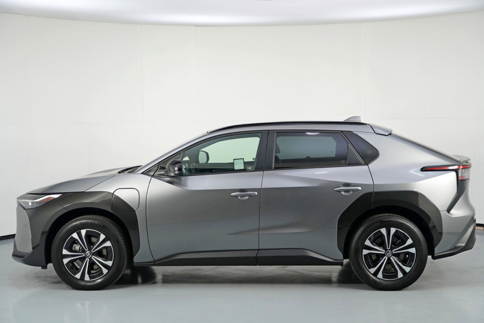 Used 2024 Toyota bZ4X XLE image 46