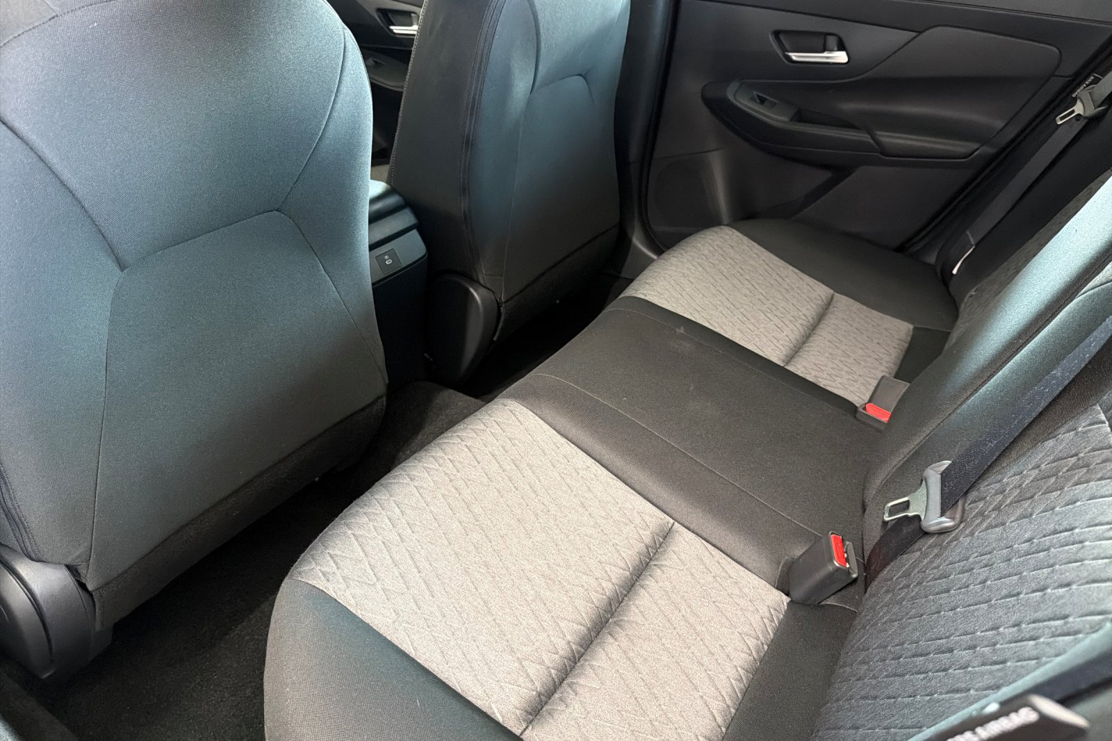 Used 2026 Nissan Sentra SV w/ Floor Mat Package FWD image 11