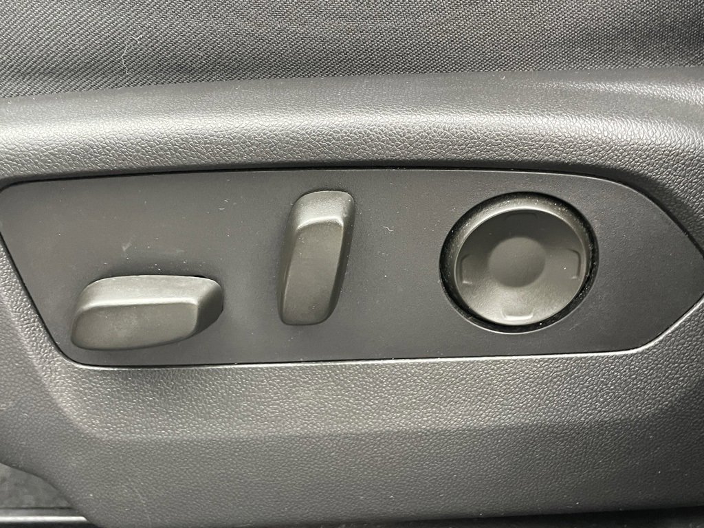 Certified 2022 Buick Envision Preferred w/ Safety Package image 21