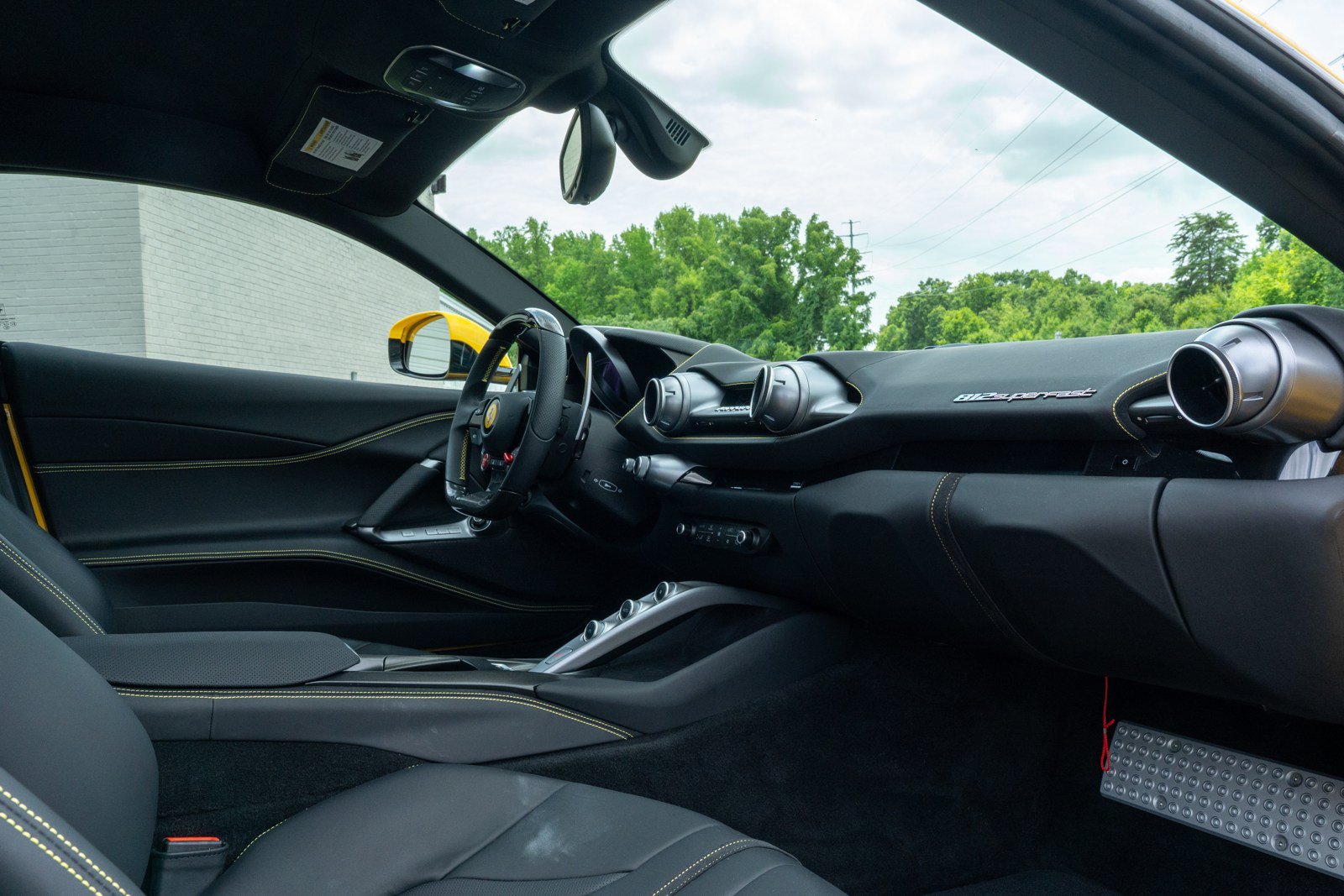 Used 2019 Ferrari 812 Superfast RWD image 50