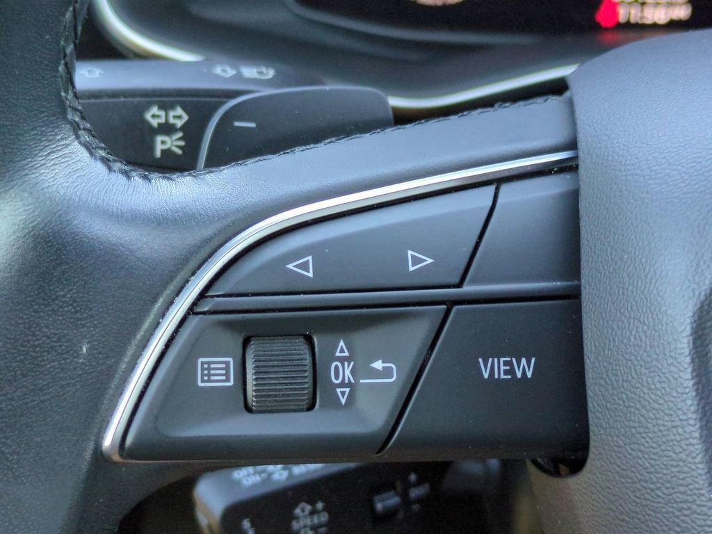 Used 2021 Audi Q8 Prestige w/ Prestige Package image 25