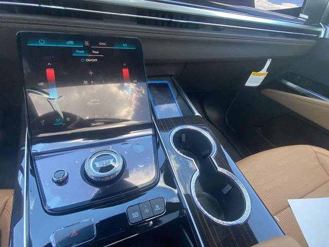 New 2026 Cadillac Escalade Luxury RWD image 18