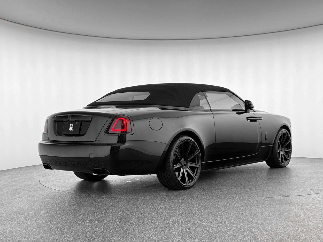 Used 2016 Rolls-Royce Dawn RWD image 7