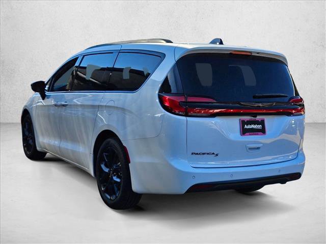 New 2026 Chrysler Pacifica Select image 9
