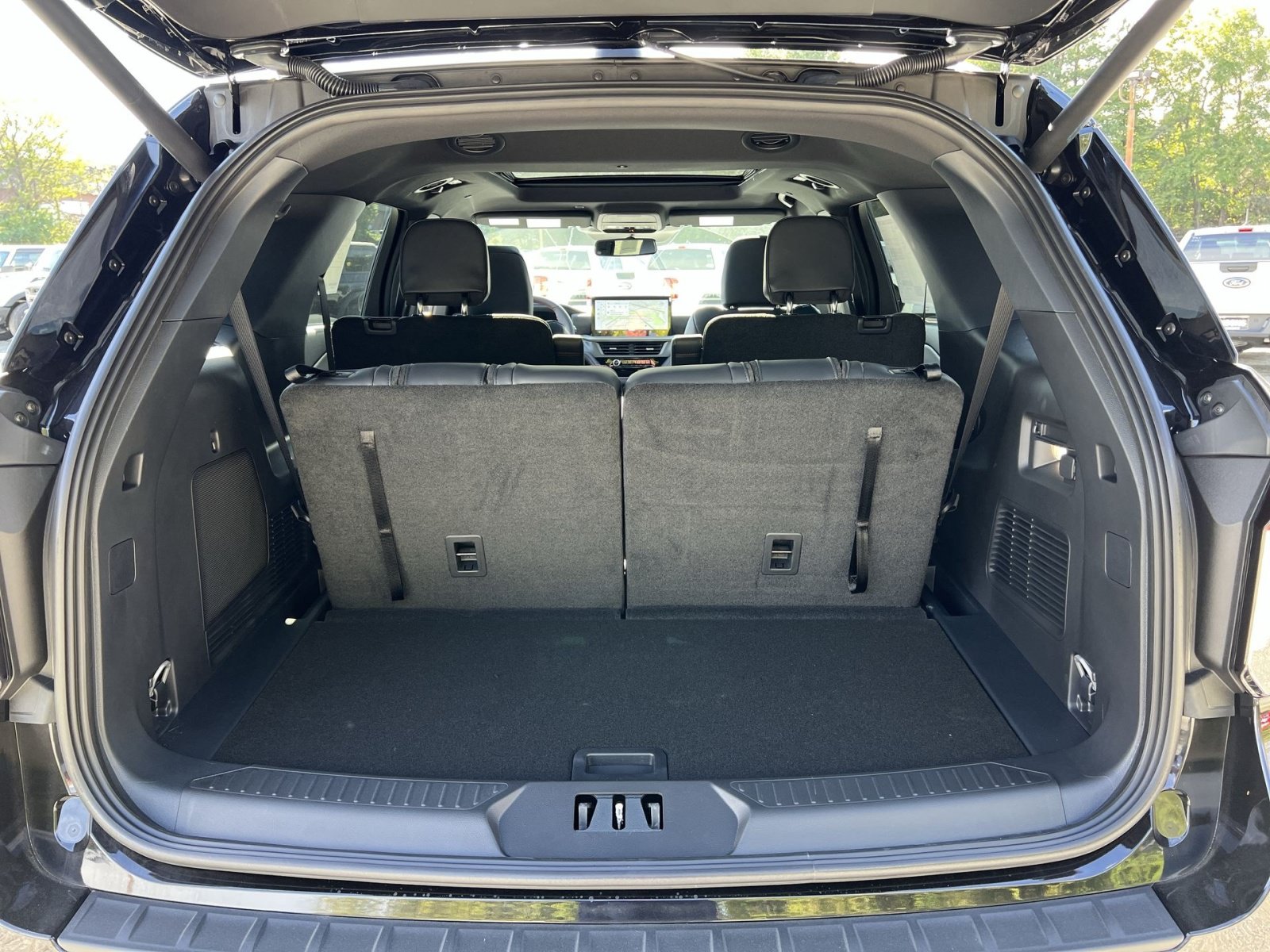 New 2027 Ford Explorer ST-Line w/ Premium Package AWD/4WD image 27