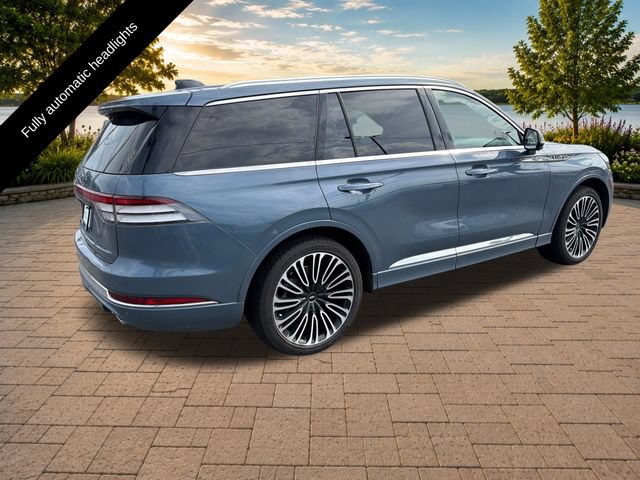 Certified 2025 Lincoln Aviator Black Label AWD/4WD image 8