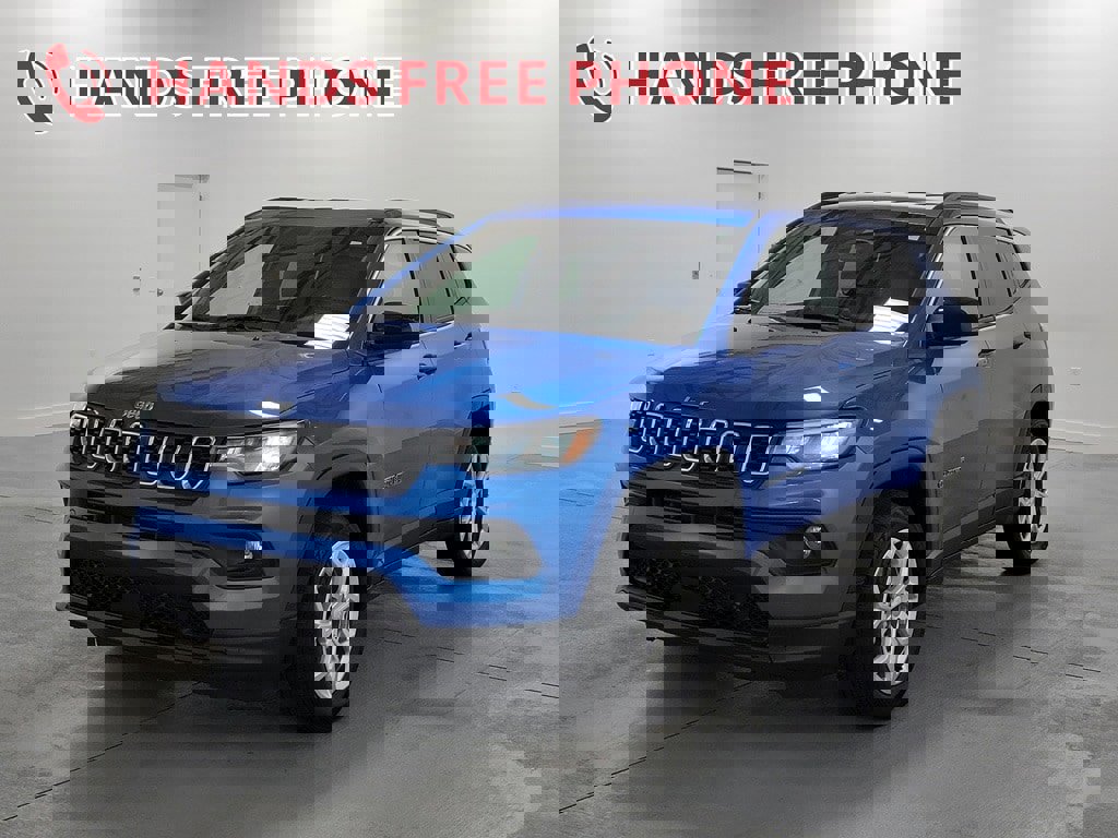 Used 2024 Jeep Compass Latitude image 4