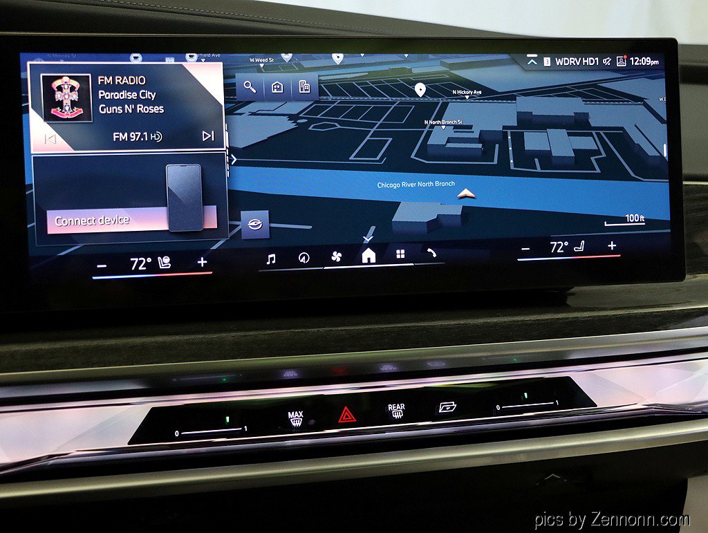 Used 2026 BMW 750e xDrive w/ Executive Package image 20