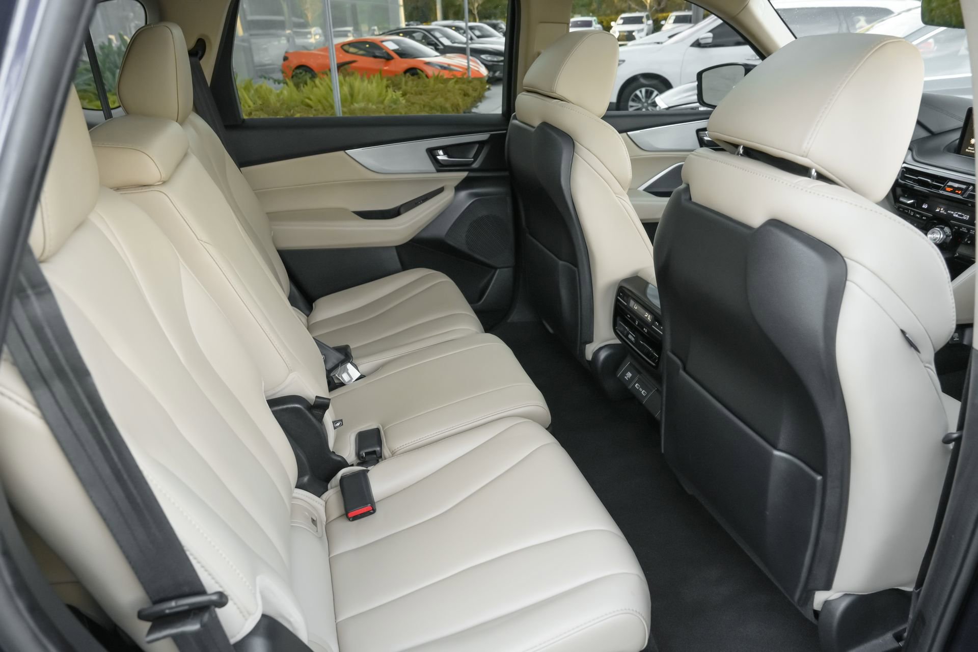 Used 2022 Acura MDX FWD image 37