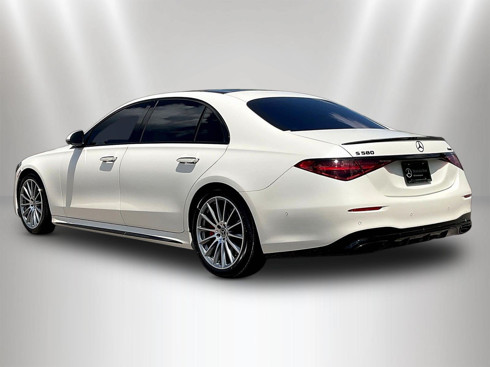 Certified 2023 Mercedes-Benz S 580 4MATIC Sedan image 5