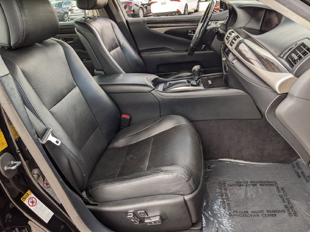 Used 2014 Lexus LS 460 L w/ Ultra Luxury Package AWD/4WD image 23
