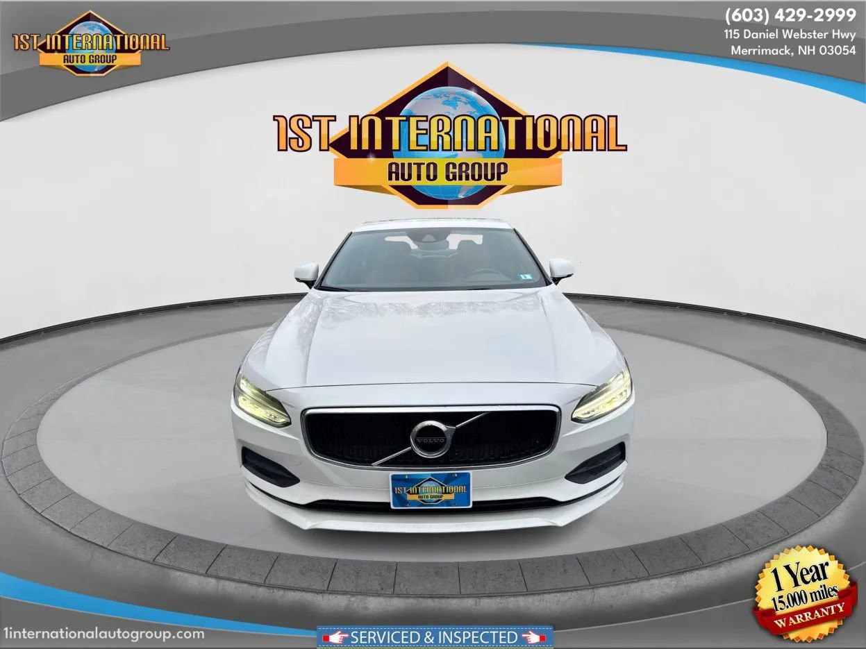 Used 2019 Volvo S90 T6 Momentum image 3