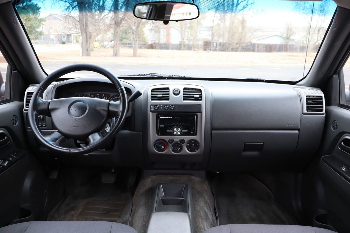 Used 2005 Chevrolet Colorado LS image 16