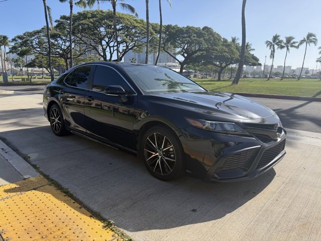 Used 2024 Toyota Camry SE image 8