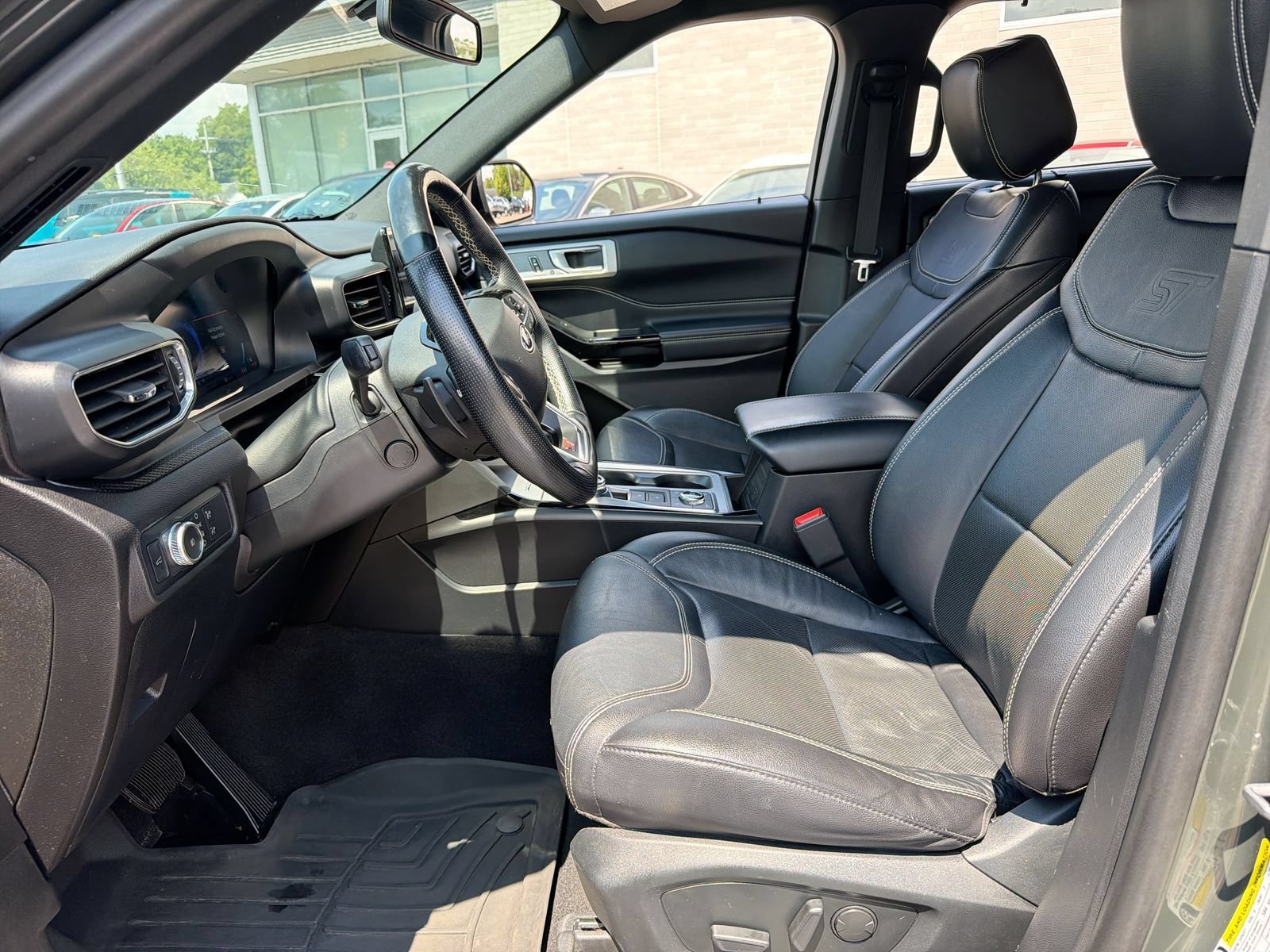 Used 2021 Ford Explorer ST w/ Equipment Group 401A AWD/4WD image 11
