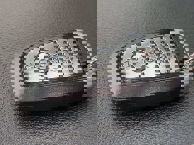 Used 2022 Ford F150 Lariat w/ Equipment Group 502A High image 36