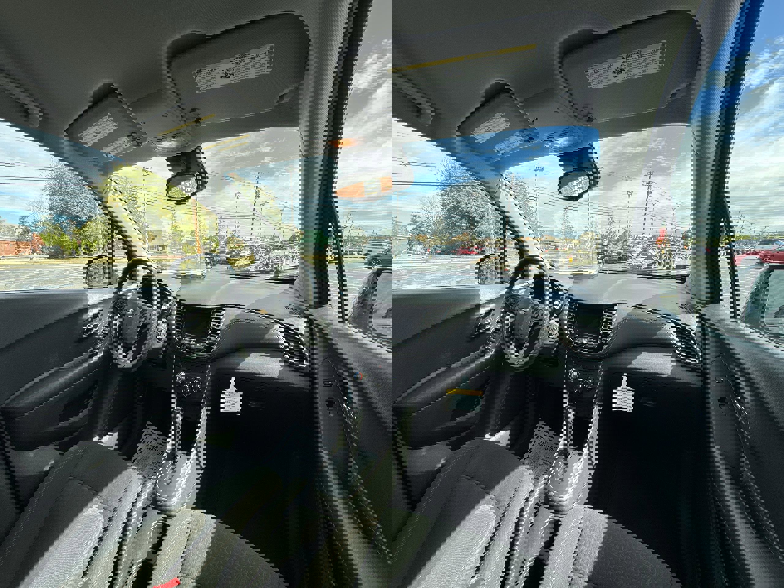 Used 2022 Chevrolet Trax LS w/ Tint and Cruise Package image 30