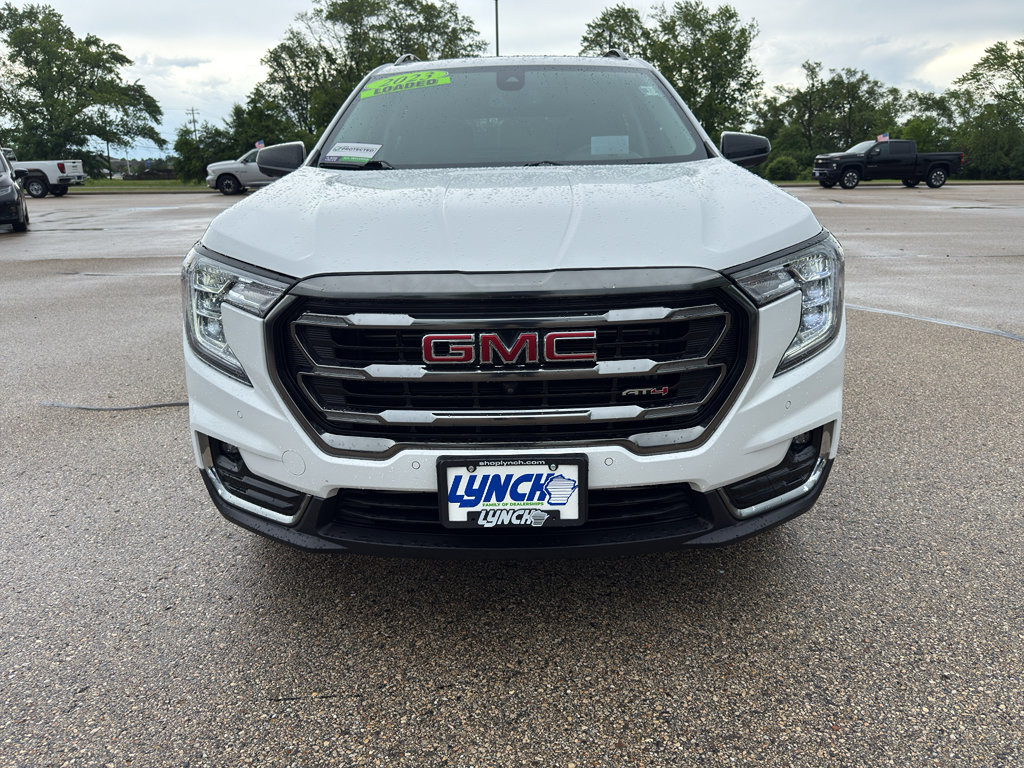 Used 2023 GMC Terrain AT4 w/ Tech Package AWD/4WD image 7
