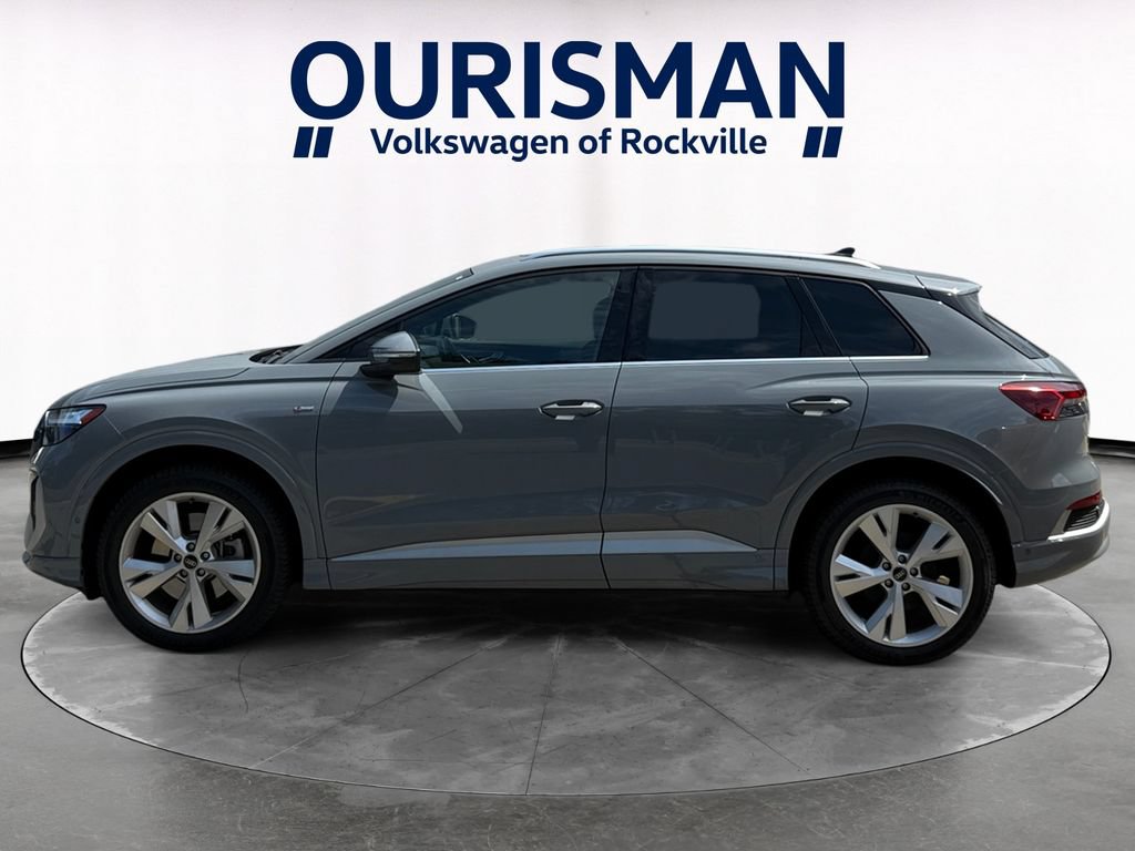 Used 2023 Audi Q4 e-tron Premium Plus w/ Premium Plus AWD/4WD image 3