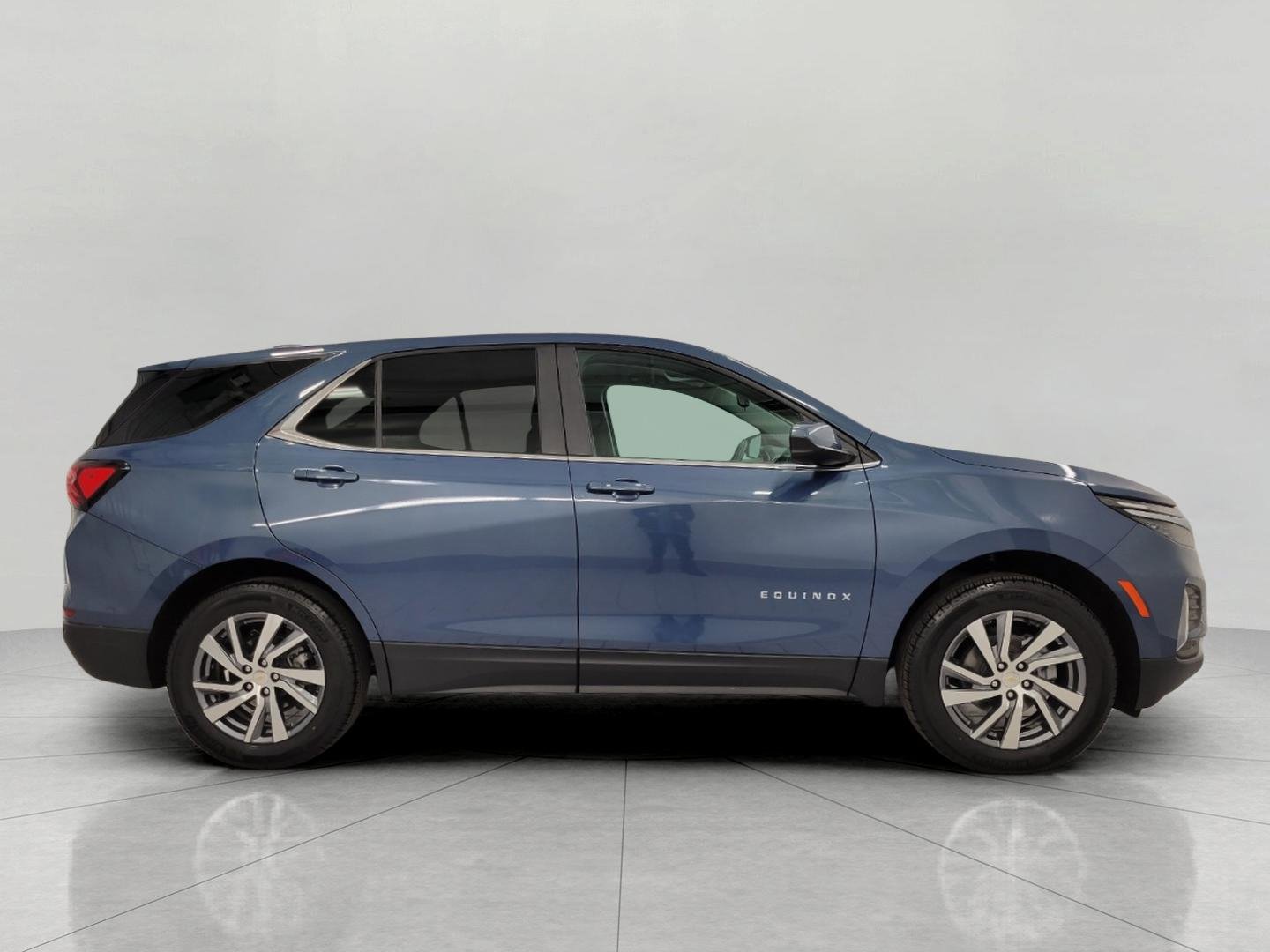 Used 2024 Chevrolet Equinox LT w/ LPO, Floor Liner Package AWD/4WD image 12