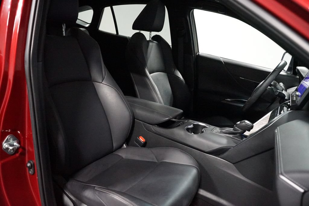 Certified 2023 Toyota Venza Nightshade AWD/4WD image 27