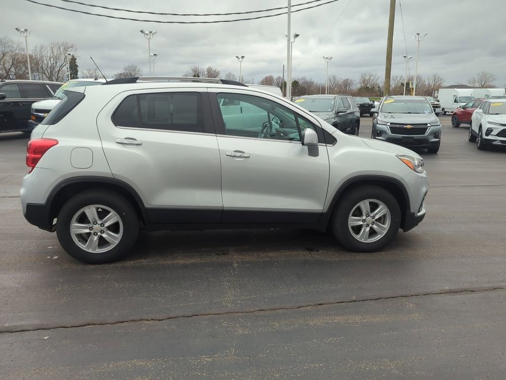Certified 2018 Chevrolet Trax LT w/ LT Convenience Package image 8