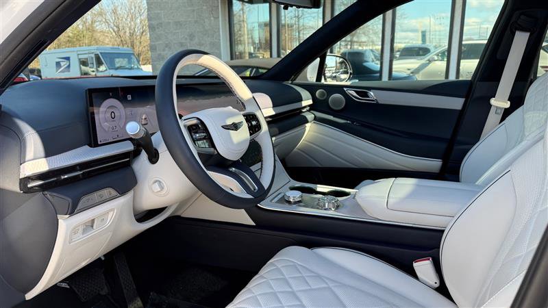 Used 2025 Genesis GV80 3.5T Prestige image 15