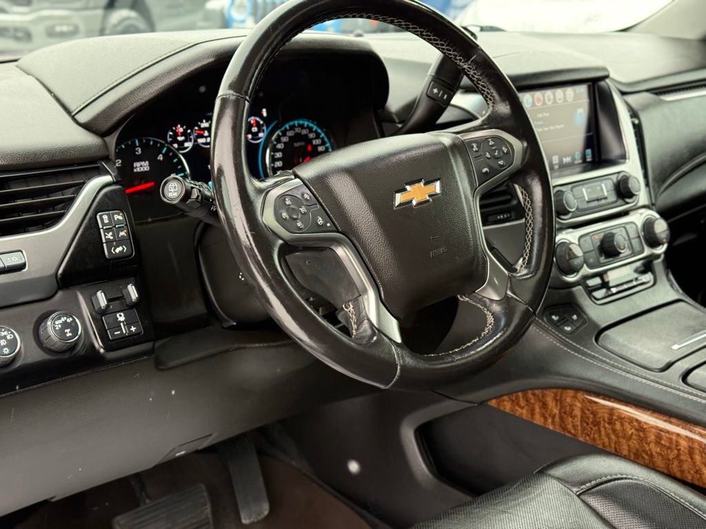 Used 2019 Chevrolet Suburban Premier image 17
