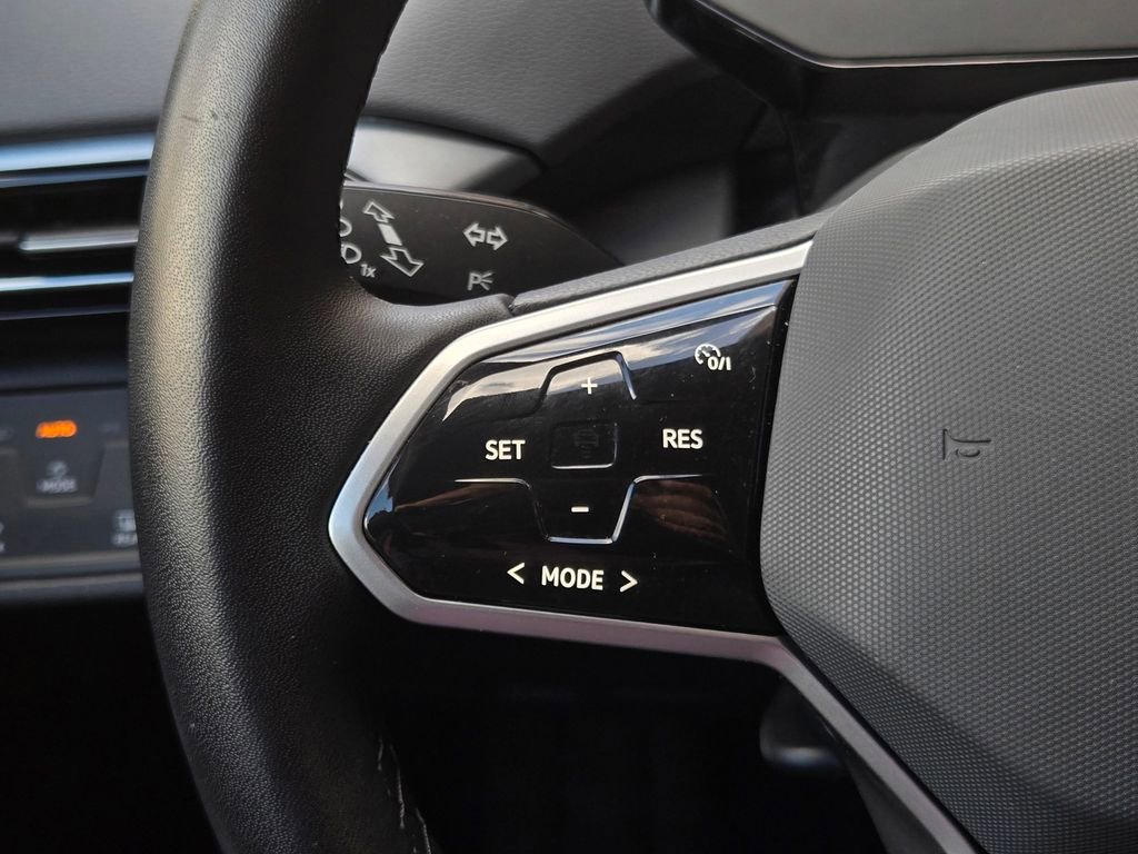 Certified 2023 Volkswagen ID.4 Pro image 19