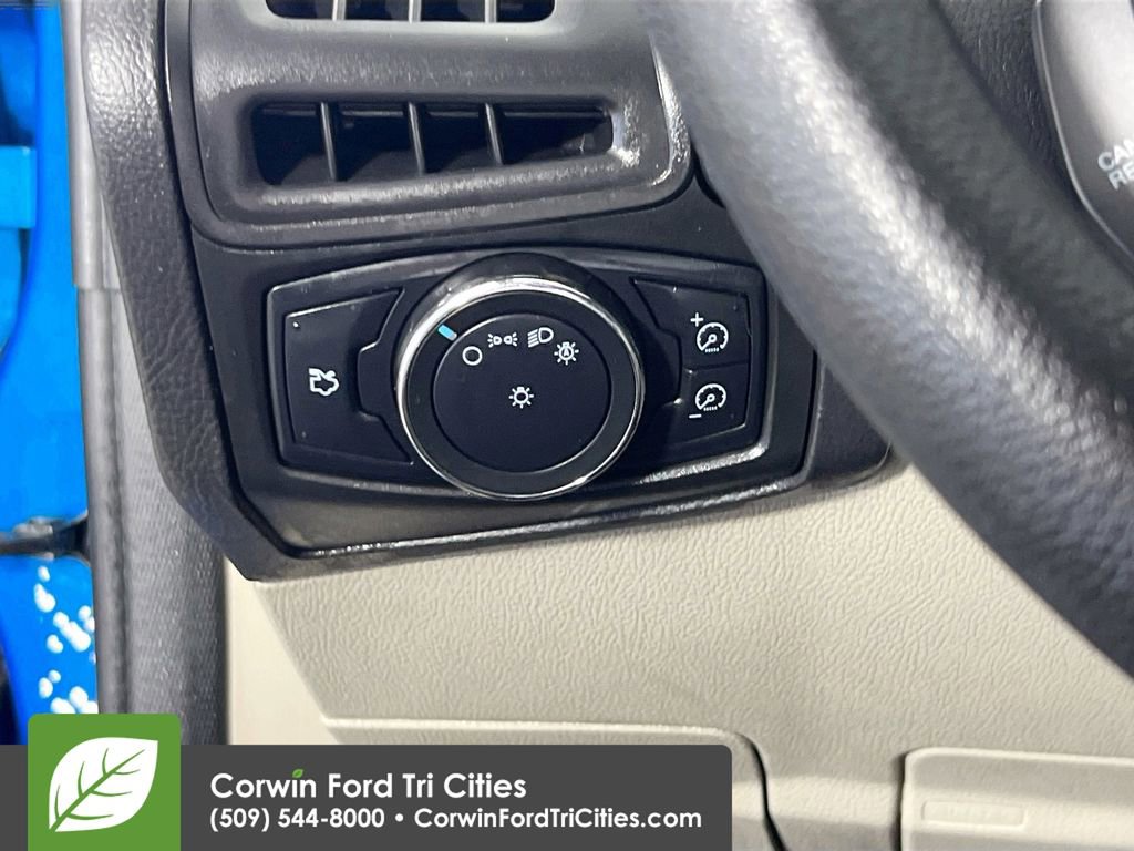 Used 2013 Ford Focus SE FWD image 19