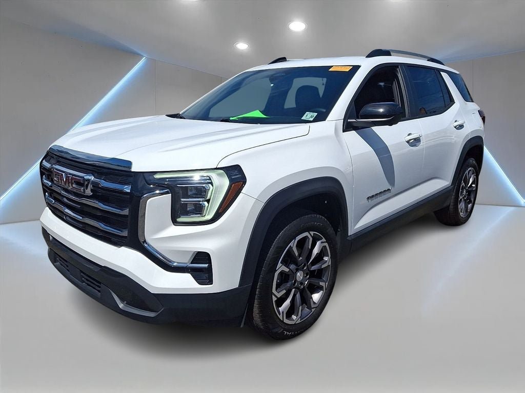 Used 2025 GMC Terrain Elevation w/ Elevation Premium Package AWD/4WD image 1