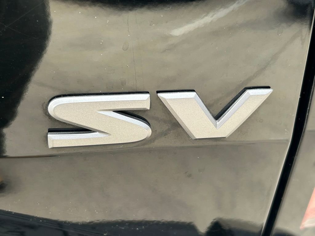 Used 2024 Nissan Frontier SV image 12