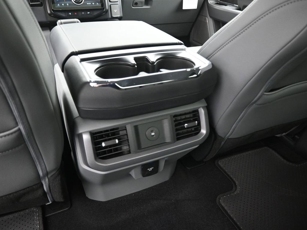 New 2025 Ford F150 Lightning Flash AWD/4WD image 19