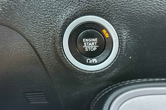 Used 2023 Dodge Challenger SXT w/ Blacktop Package image 21