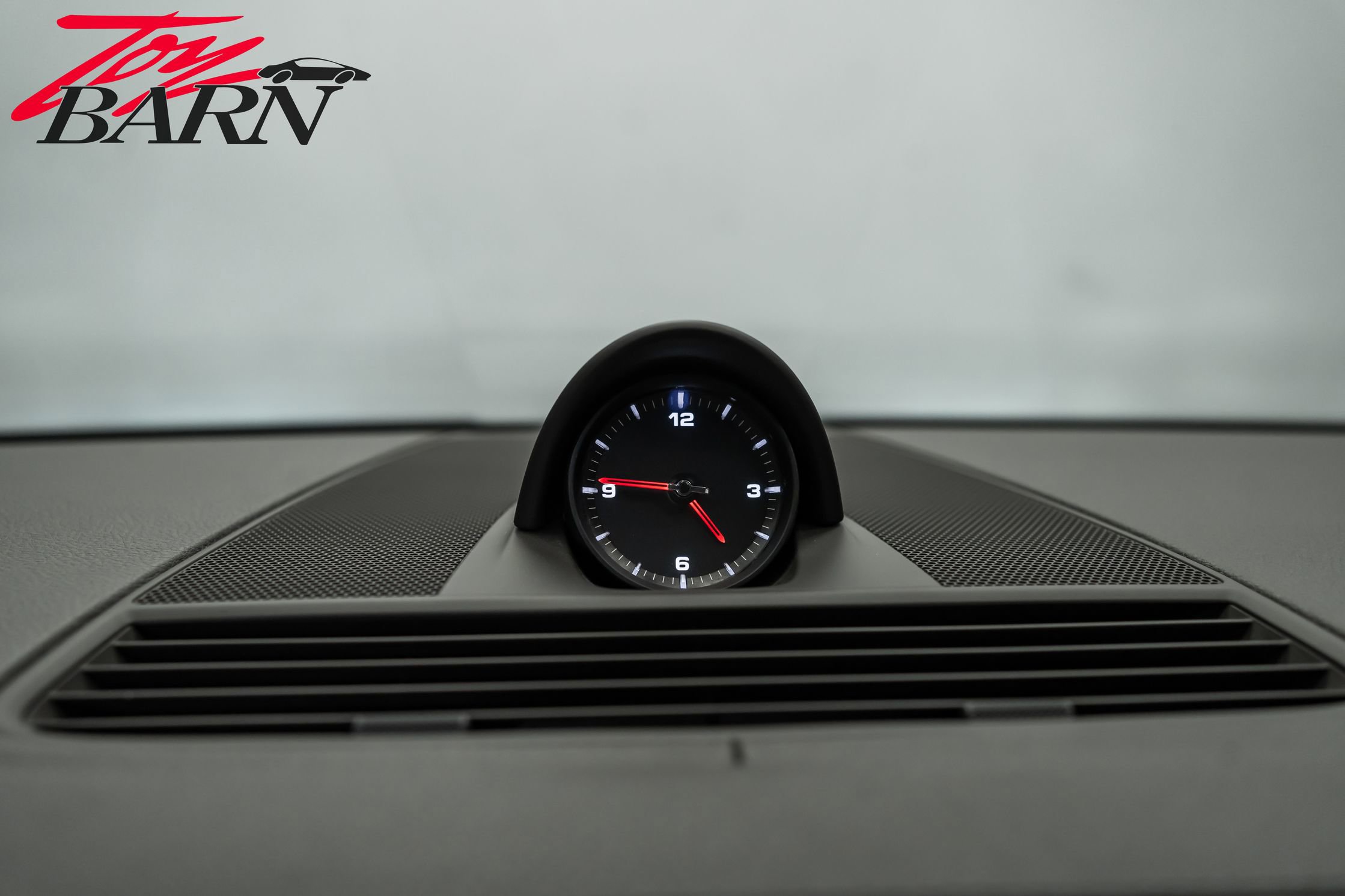 Used 2018 Porsche Panamera 4 image 41