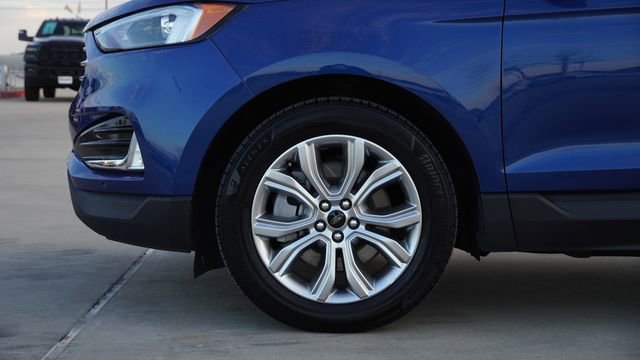Used 2024 Ford Edge Titanium image 5