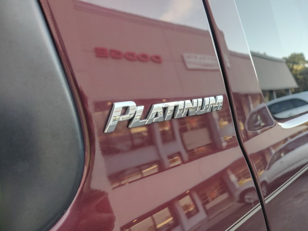 Used 2010 Toyota Sequoia Platinum image 6