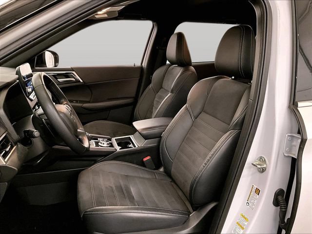 Used 2023 Mitsubishi Outlander SE Black Edition AWD/4WD image 24