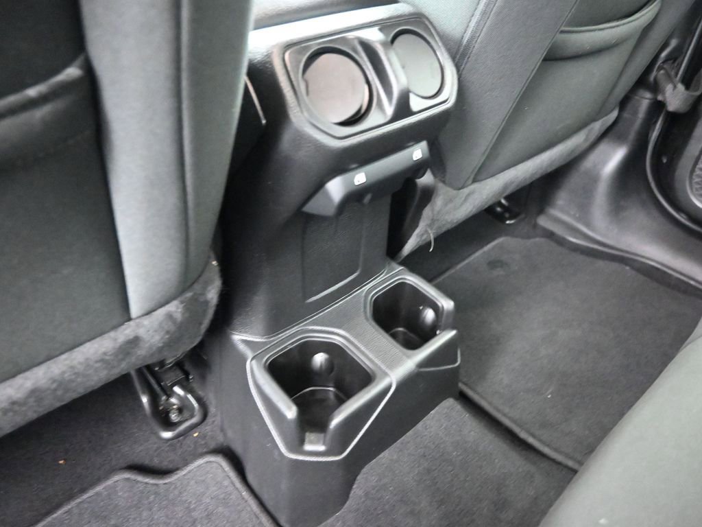 Used 2021 Jeep Gladiator Sport image 39