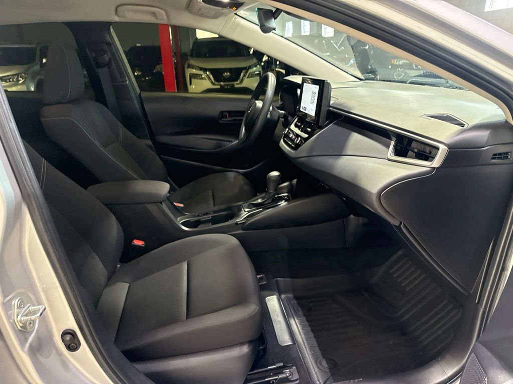Used 2023 Toyota Corolla LE w/ LE Convenience Package FWD image 36