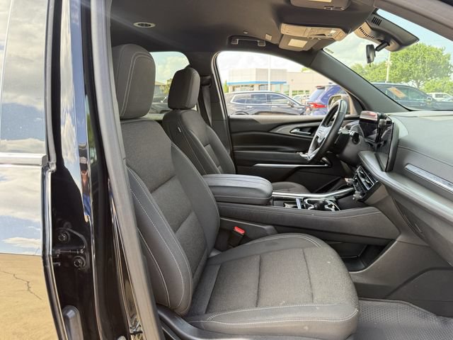 Used 2024 Chevrolet Traverse LS FWD image 29