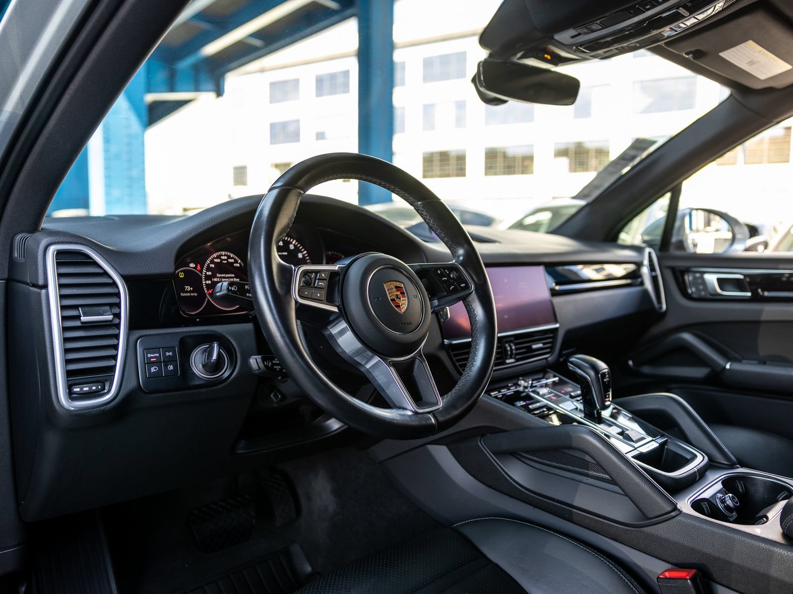Certified 2023 Porsche Cayenne w/ Premium Package AWD/4WD image 4