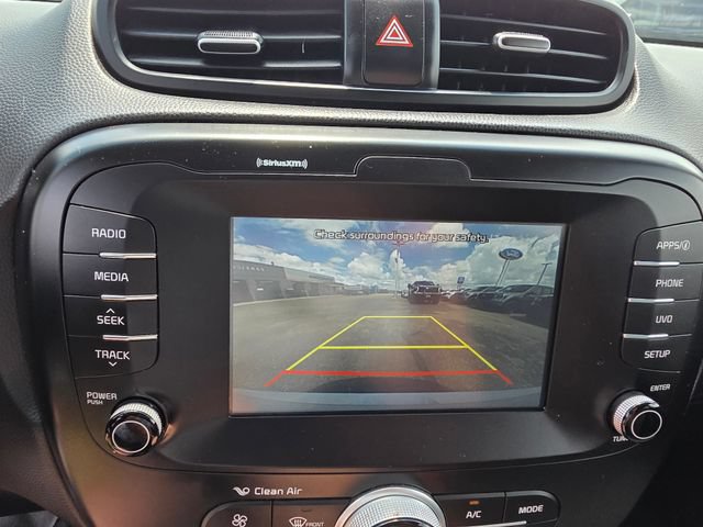 Used 2018 Kia Soul + FWD image 19