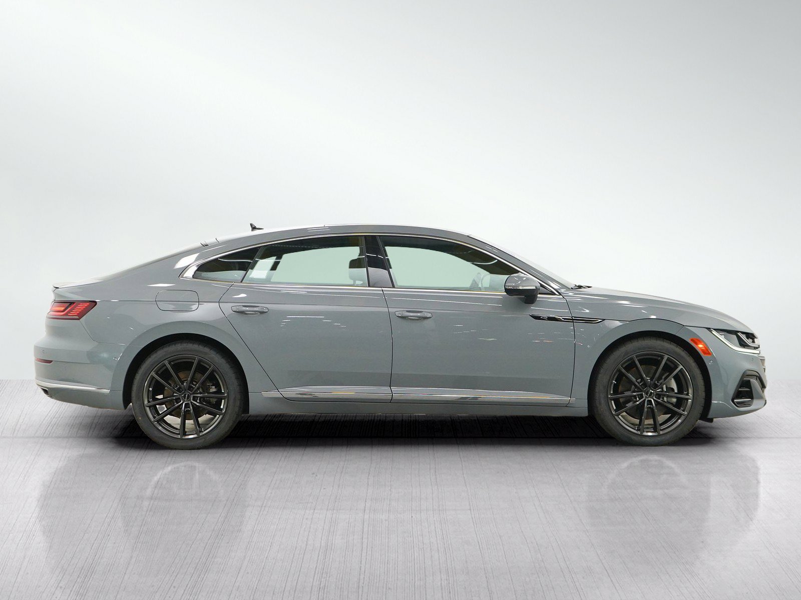 Used 2023 Volkswagen Arteon SEL Premium AWD/4WD image 6