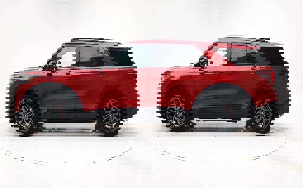 Used 2025 Ford Explorer ST image 7