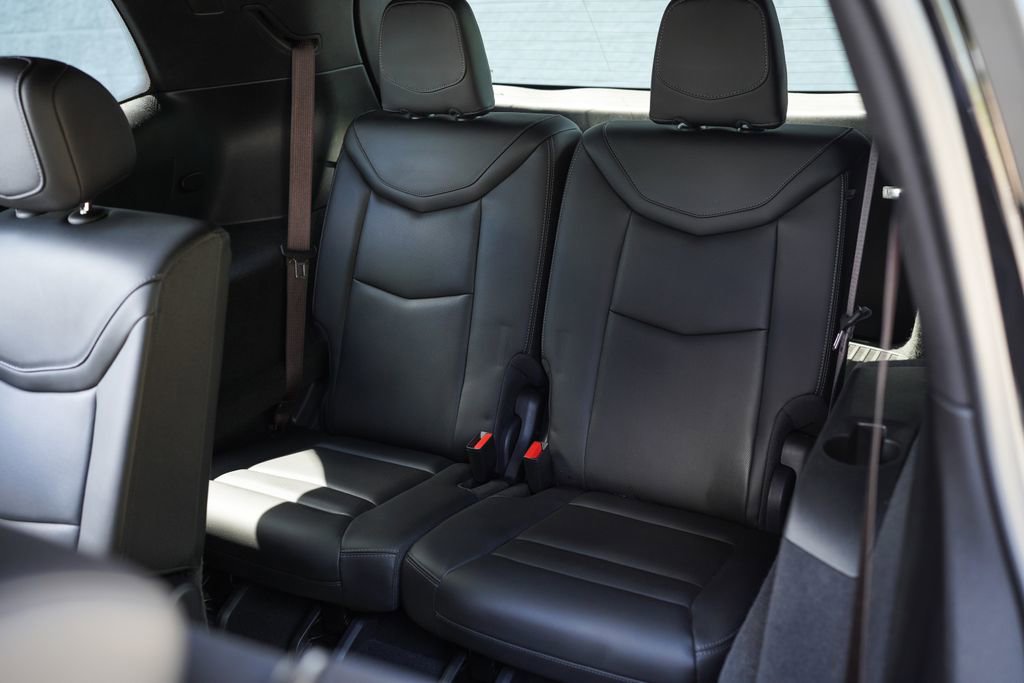 Used 2024 Cadillac XT6 Premium Luxury FWD image 25