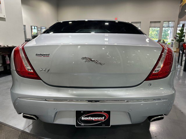 Used 2011 Jaguar XJ RWD image 32