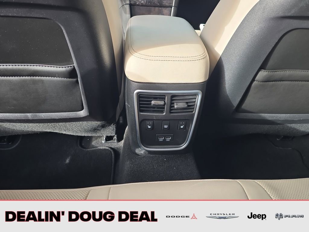 Used 2022 Chrysler 300 Touring L w/ Popular Equipment Group image 19