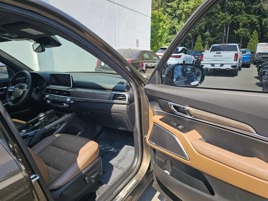 Used 2022 Kia Telluride SX w/ SX Prestige Package AWD/4WD image 12